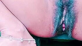 New video of Indian bhabhi getting her pussy fucked
